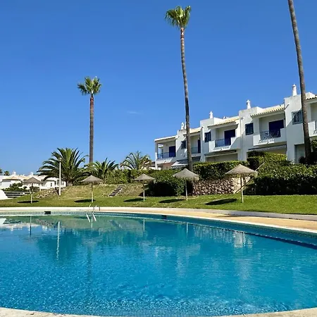 Dom wakacyjny Jardim Da Oura 9 - Piscina Comum - 7 Pax -
