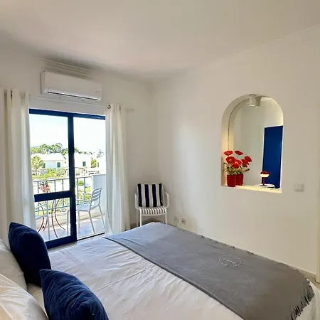 Dom wakacyjny Jardim Da Oura 9 - Piscina Comum - 7 Pax - *